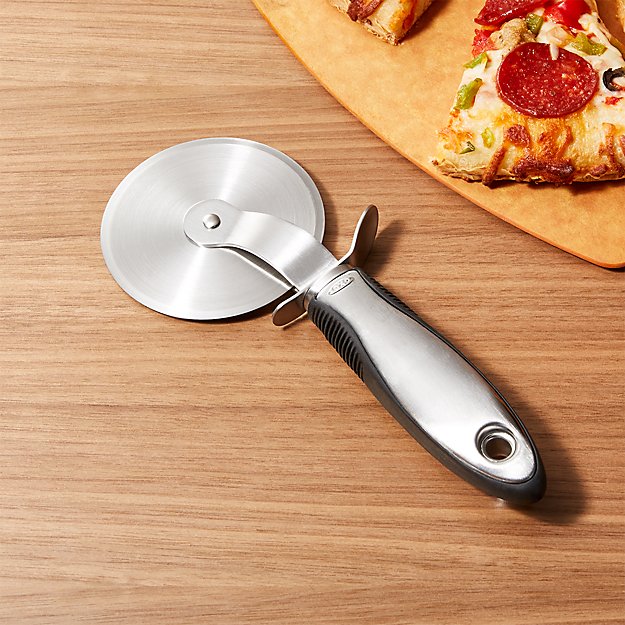 Pizza cutter