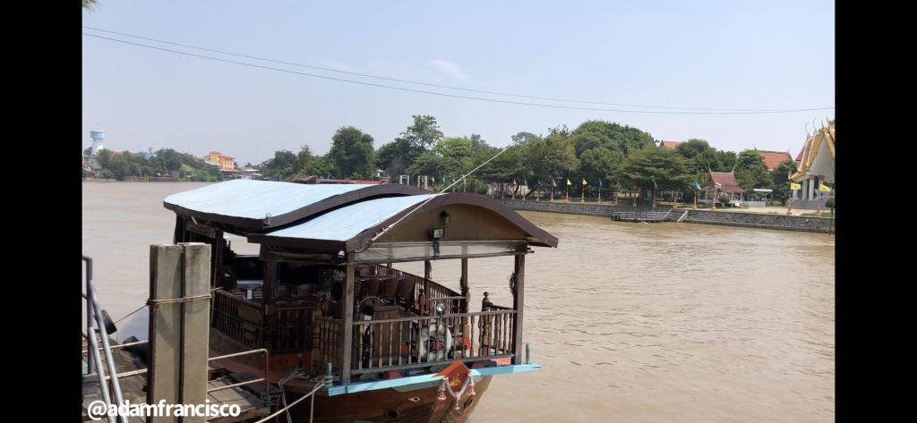 Saithong River Restaurant
